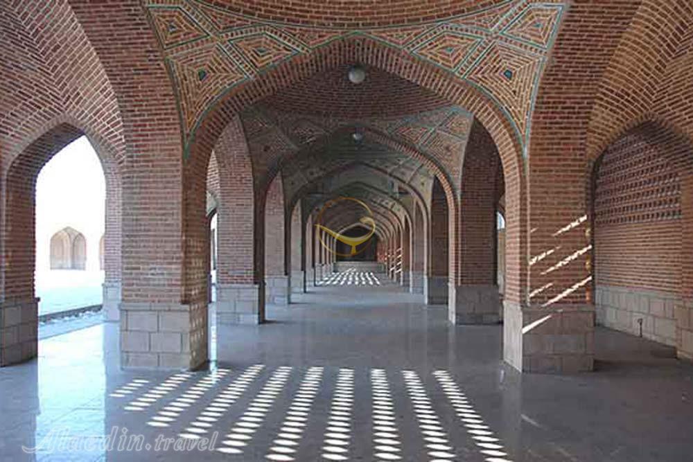 راهروی بیرونی مسجد کبود تبریز | علاءالدین تراول