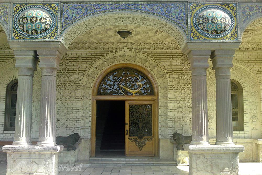 محوطه بیرونی خانه مشروطه تبریز | علاءالدین تراول