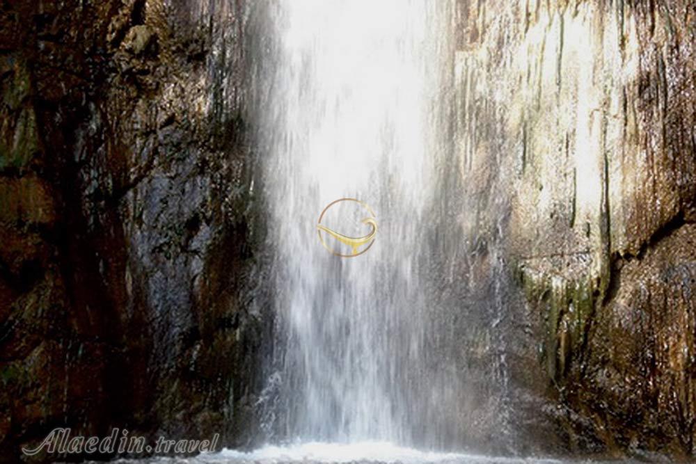 آبشار سرخه میشه در طارم | علاءالدین تراول