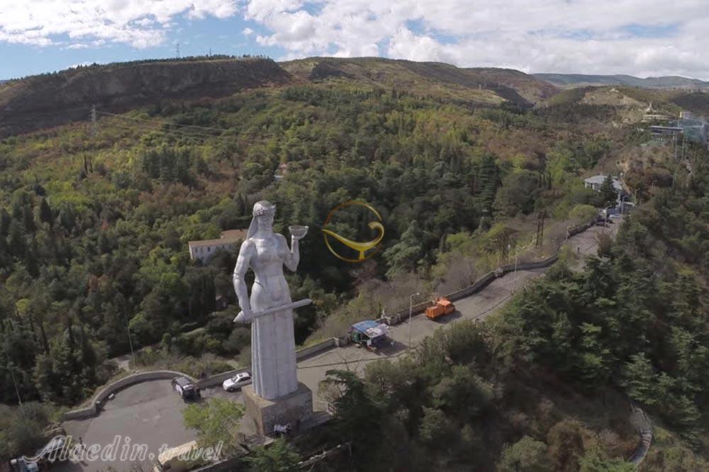 مجسمه مادر در تفلیس - گرجستان (کارتلیس ددا) | علاءالدین تراول