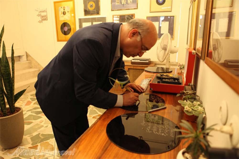 خانه موزه بتهوون تهران | علاءالدین تراول