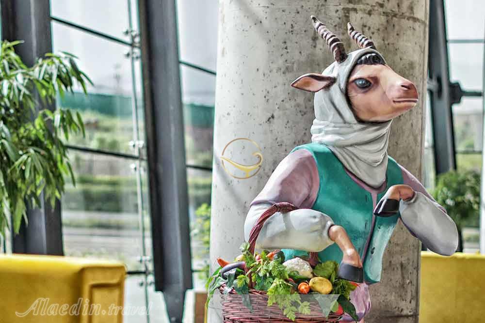 جاذبه  باغ کتاب تهران | علاءالدین تراول