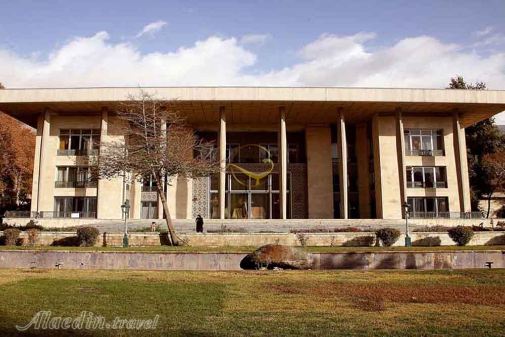 موزه جهان نما در کاخ نیاوران تهران | علاءالدین