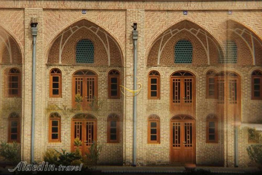 کاروانسرای خانات تهران | علاءالدین تراول