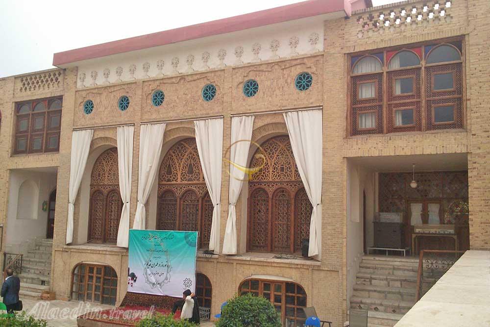 خانه مهرانگیز کامبیز | علاءالدین تراول