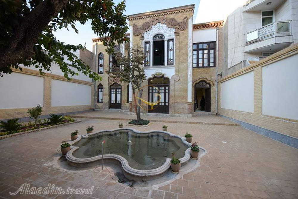 خانه موزه مینایی تهران (موزه خیابان ولیعصر تهران) | علاءالدین تراول