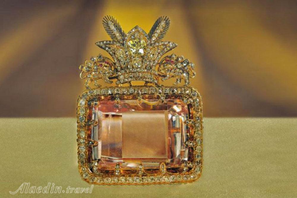 موزه جواهرات سلطنتی تهران (الماس دریای نور) | علاءالدین تراول