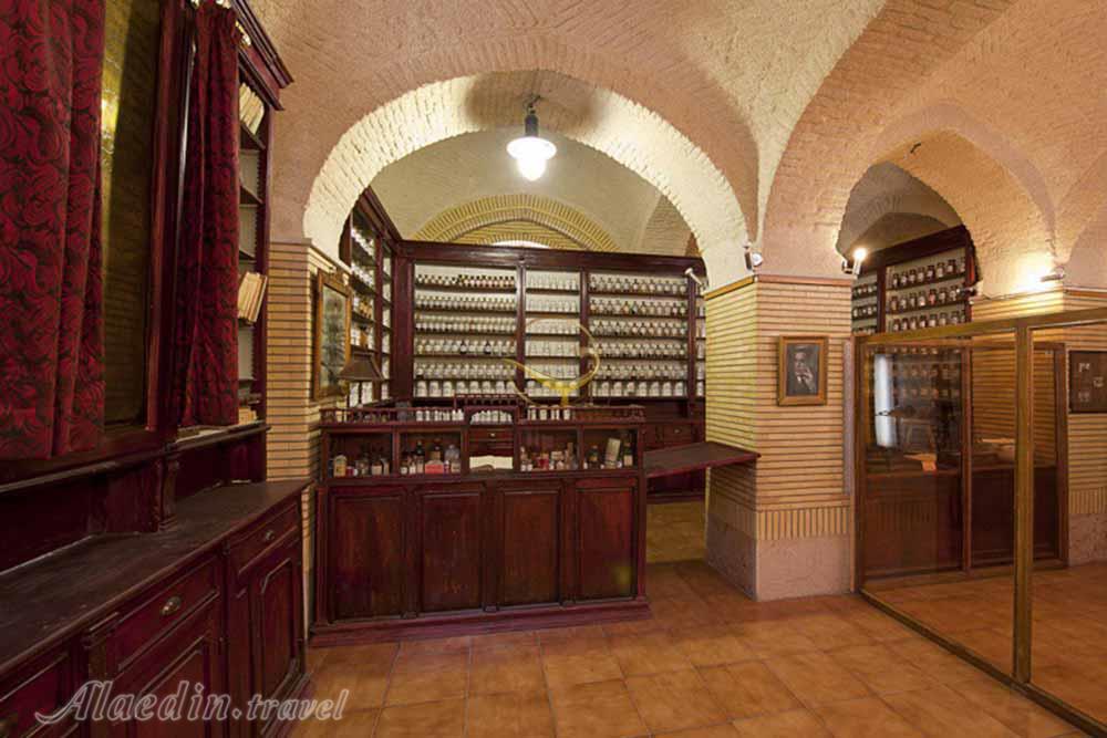 دواخانه نظامی تهران | علاءالدین تراول