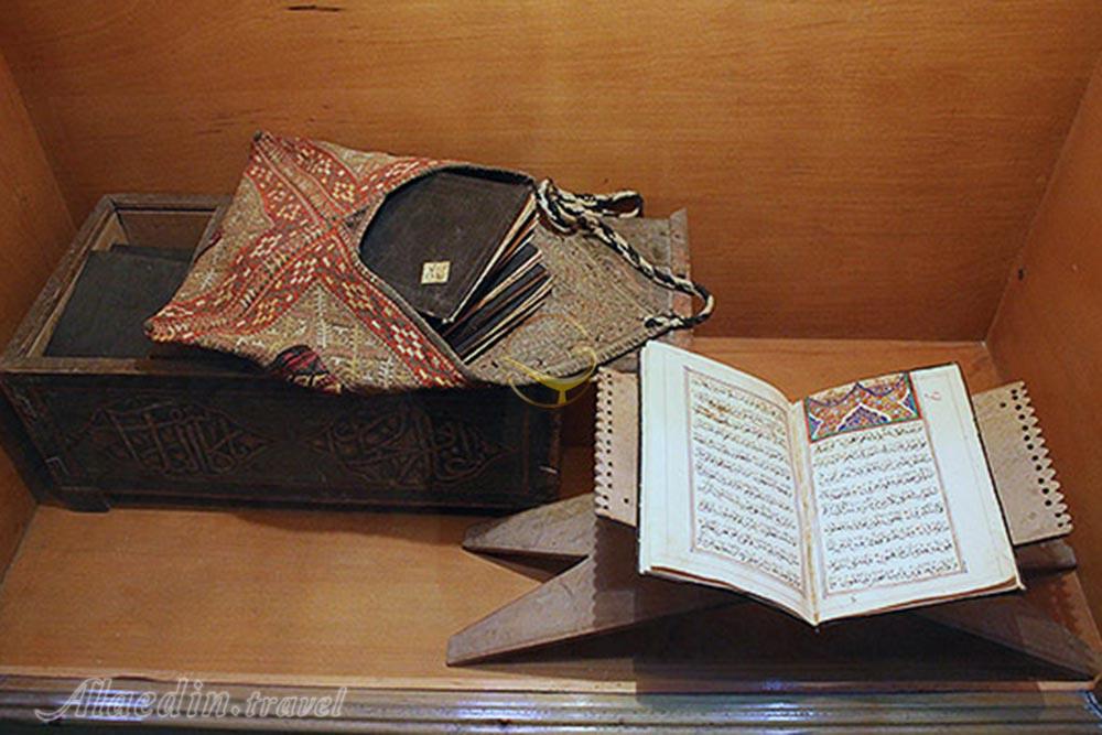 موزه کتابخانه سلطنتی کاخ نیاوران تهران | علاءالدین تراول