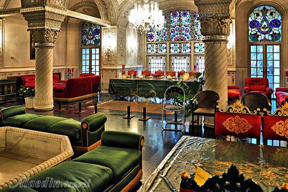 کاخ صاحبقرانیه در کاخ نیاوران تهران | علاءالدین تراول