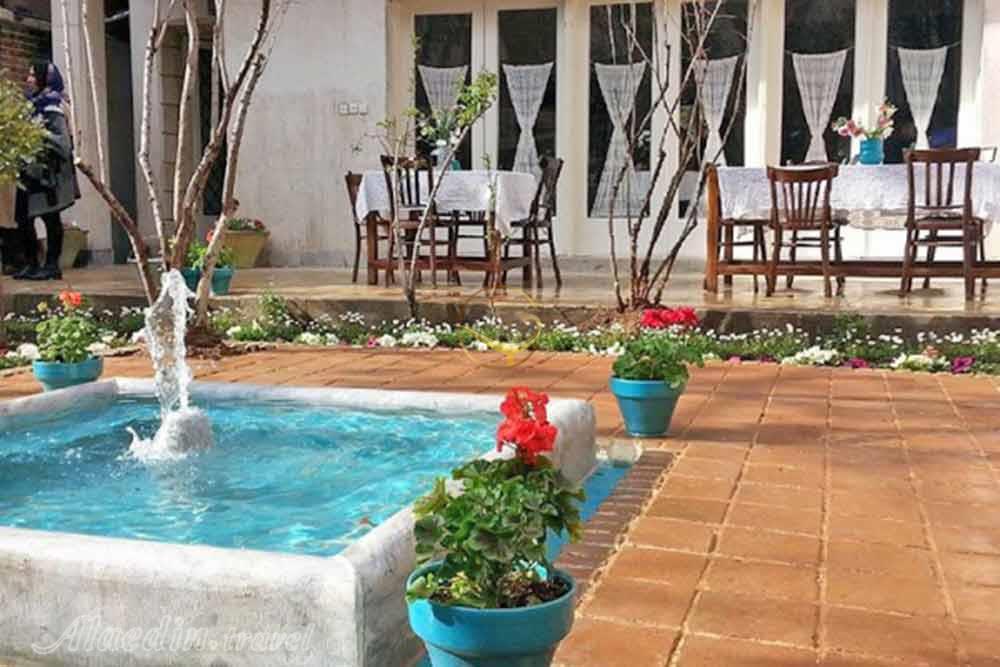 کافه تهرون تهران | علاءالدین تراول