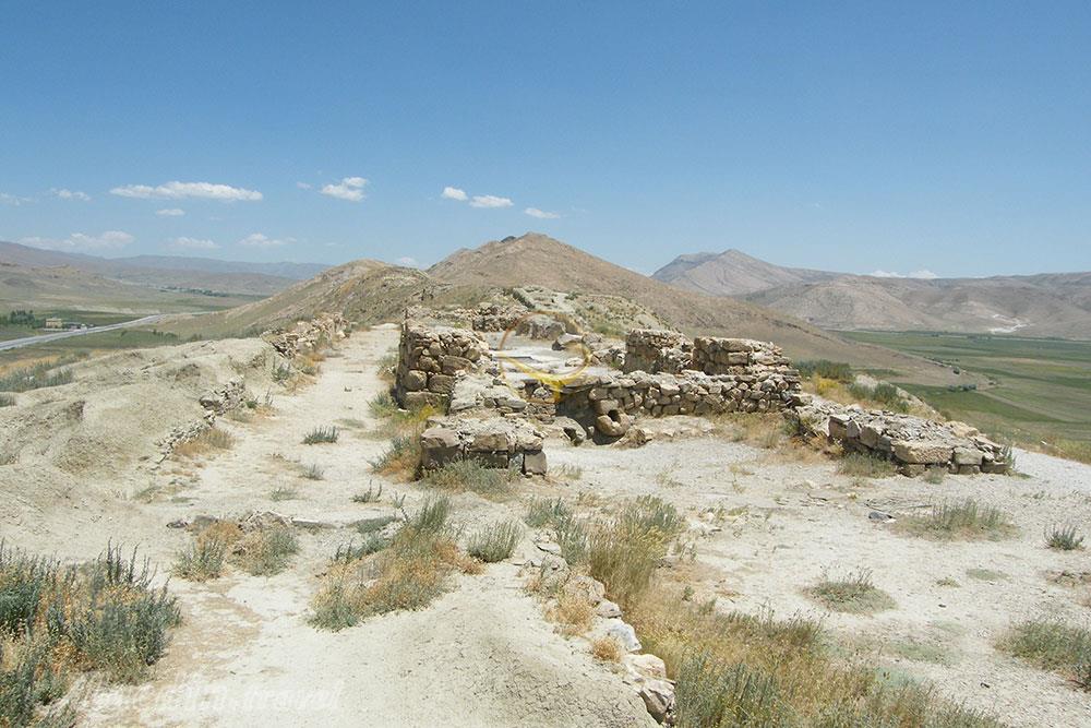 قلعه کاووس تپه وان در ترکیه | علاءالدین تراول