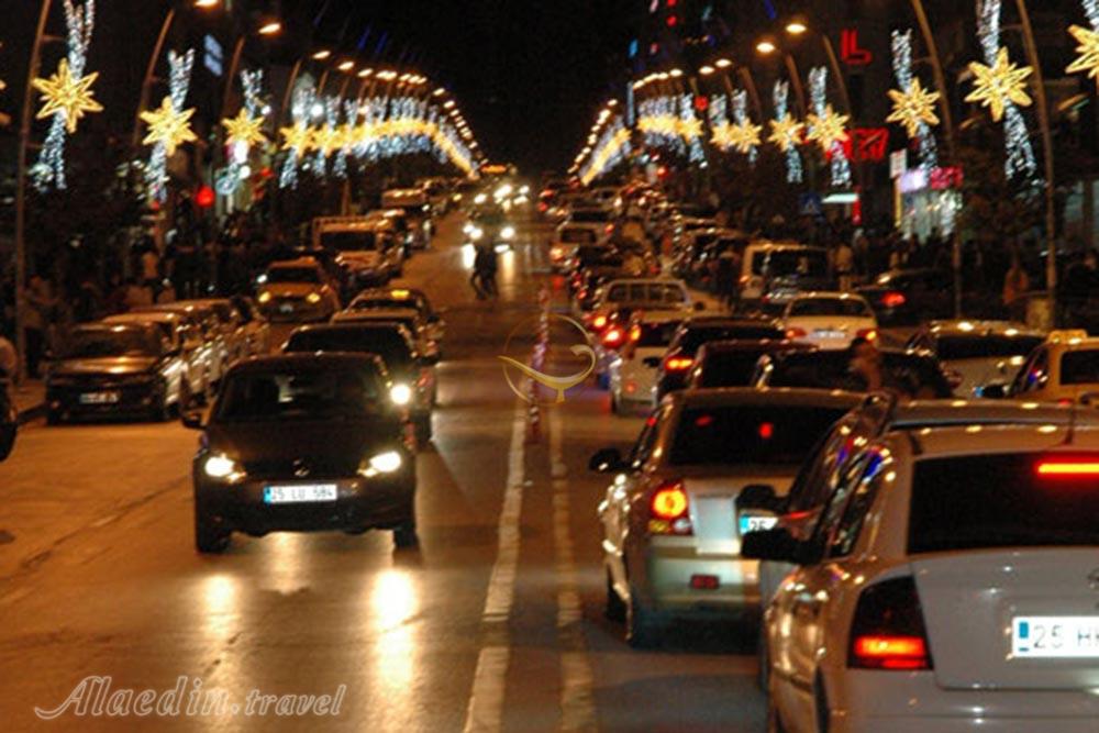 خیابان جمهوریت در وان - ترکیه | علاءالدین تراول