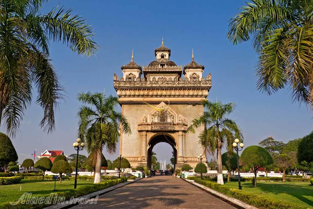 بنای یادبود پاتوکسای در وین تیان | علاءالدین تراول