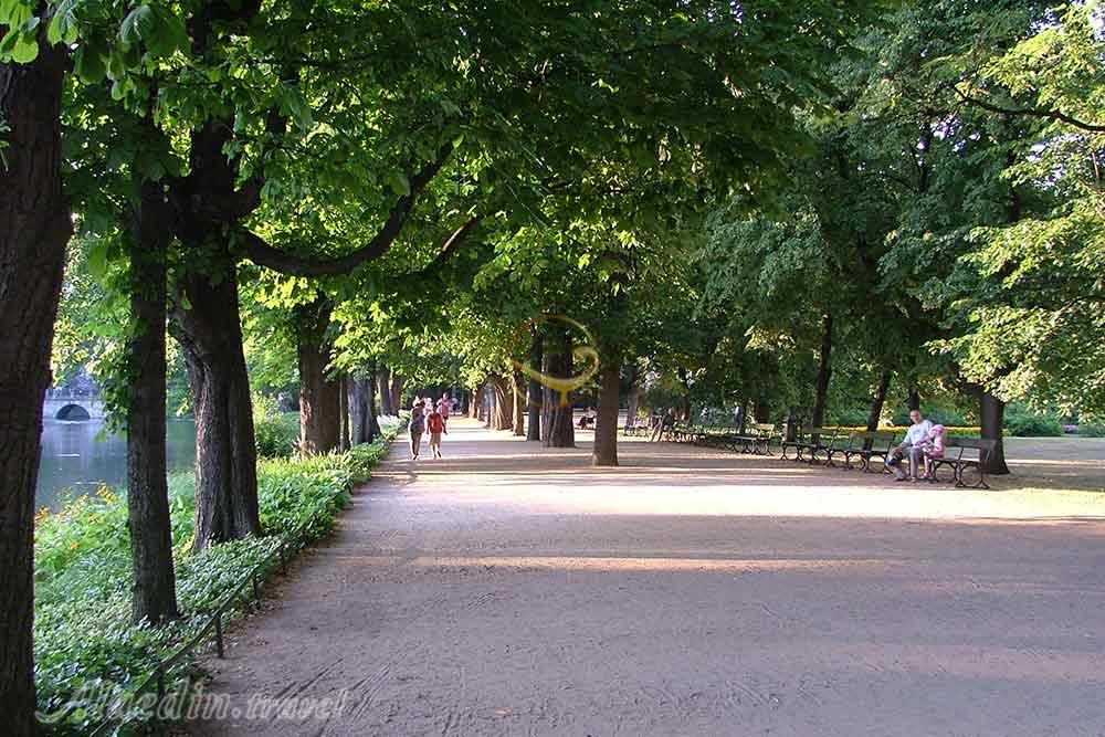 پارک لازینکی ورشو | علاءالدین تراول