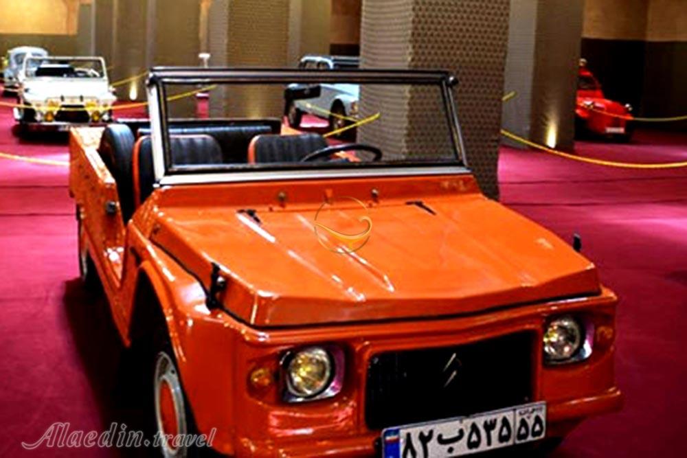 موزه اتومبیل های تاریخی،کلاسیک و دست ساز یزد | علاءالدین تراول