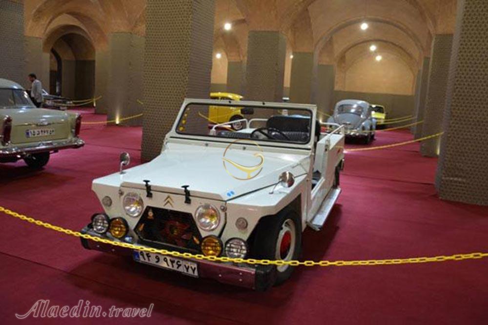 موزه اتومبیل های تاریخی،کلاسیک و دست ساز یزد | علاءالدین تراول