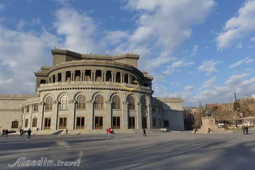 میدان آزادی در ایروان - ارمنستان