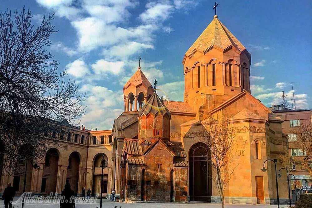 کلیسای کاتولیک (مریم مقدس) ایروان در ارمنستان | علاءالدین تراول