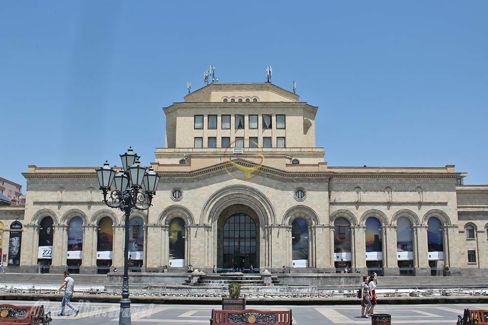 گالری ملی هنر ارمنستان در ایروان | علاءالدین تراول