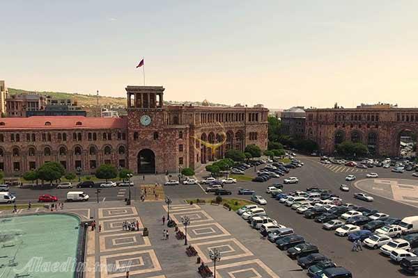 میدان جمهوری ایروان در ارمنستان
