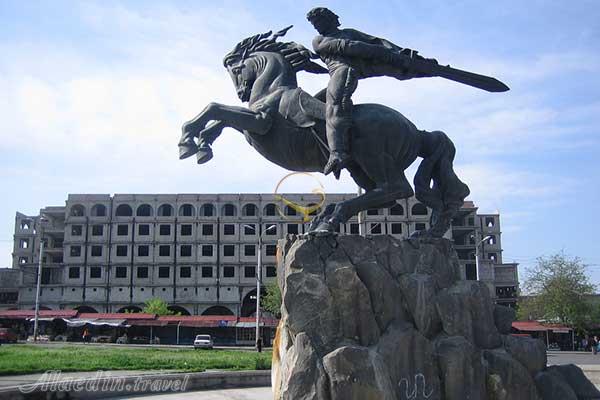 مجسمه ساسونتسی داوید در ایروان - ارمنستان