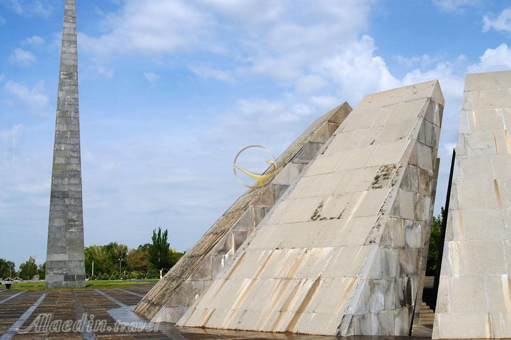 یادمان نسل‌ کشی ارمنی ها در ایروان - ارمنستان | علاءالدین تراول