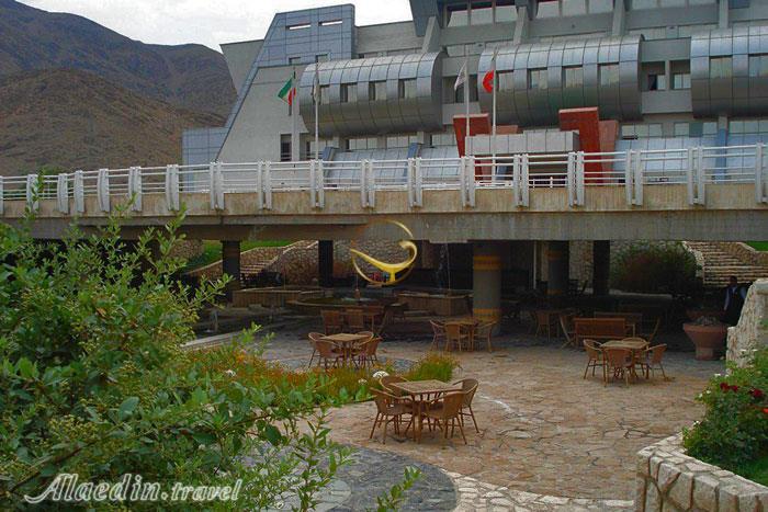 سالن های هتل امیرکبیر اراک | علاءالدین تراول