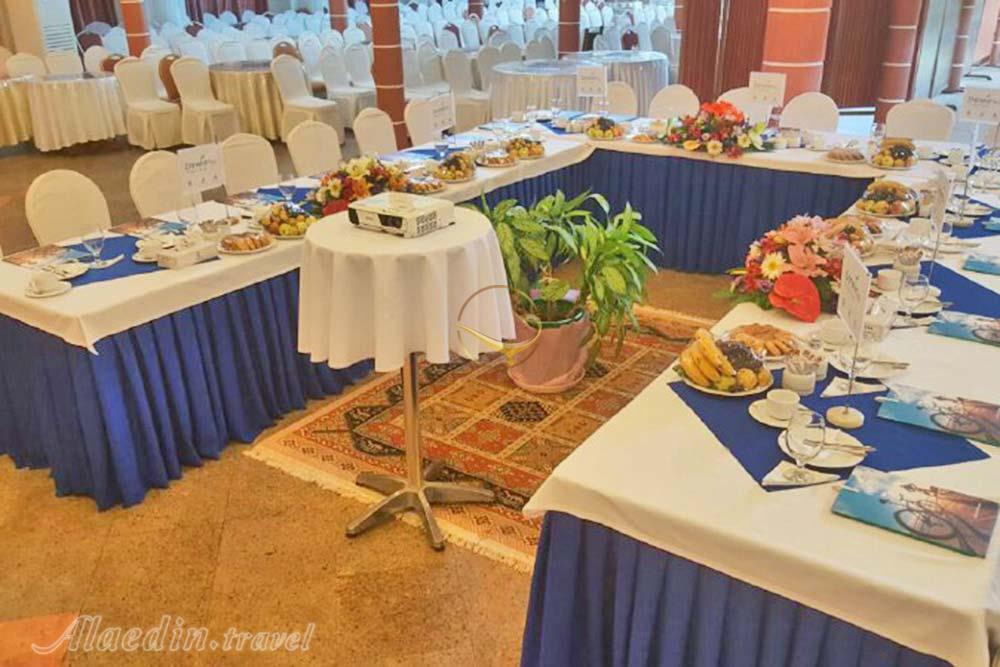سالن چندمنظوره هتل اسپیناس آستارا | علاءالدین تراول