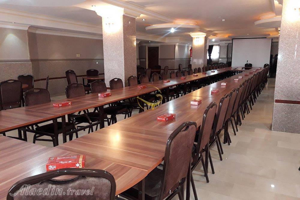 سالن هتل بام بروجن چهارمحال و بختیاری | علاءالدین تراول