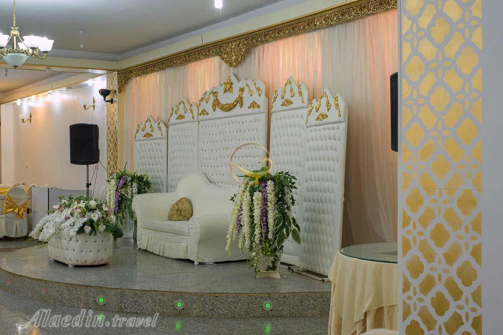 سالن شماره 1 هتل ایران زمین دروود لرستان | علاءالدین تراول