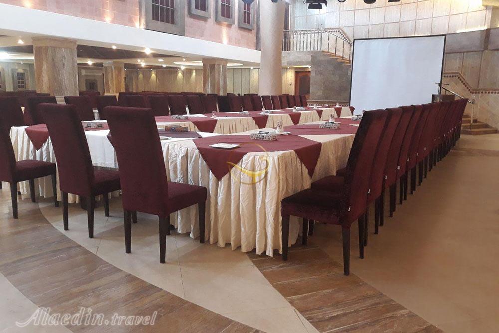 سالن های هتل معین فومن | علاءالدین تراول