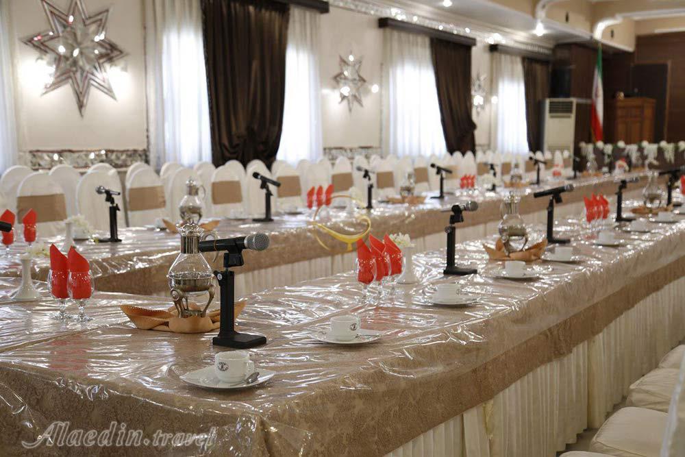 سالن رویا هتل آذین گرگان | علاءالدین تراول