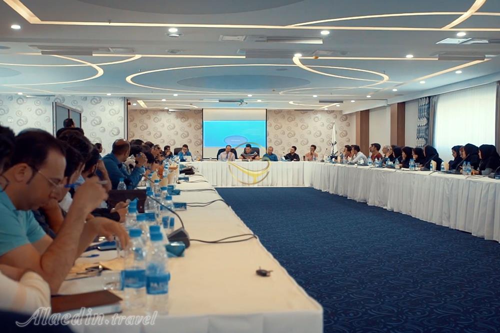 تالار فیروزه هتل کتیبه همدان | علاءالدین تراول