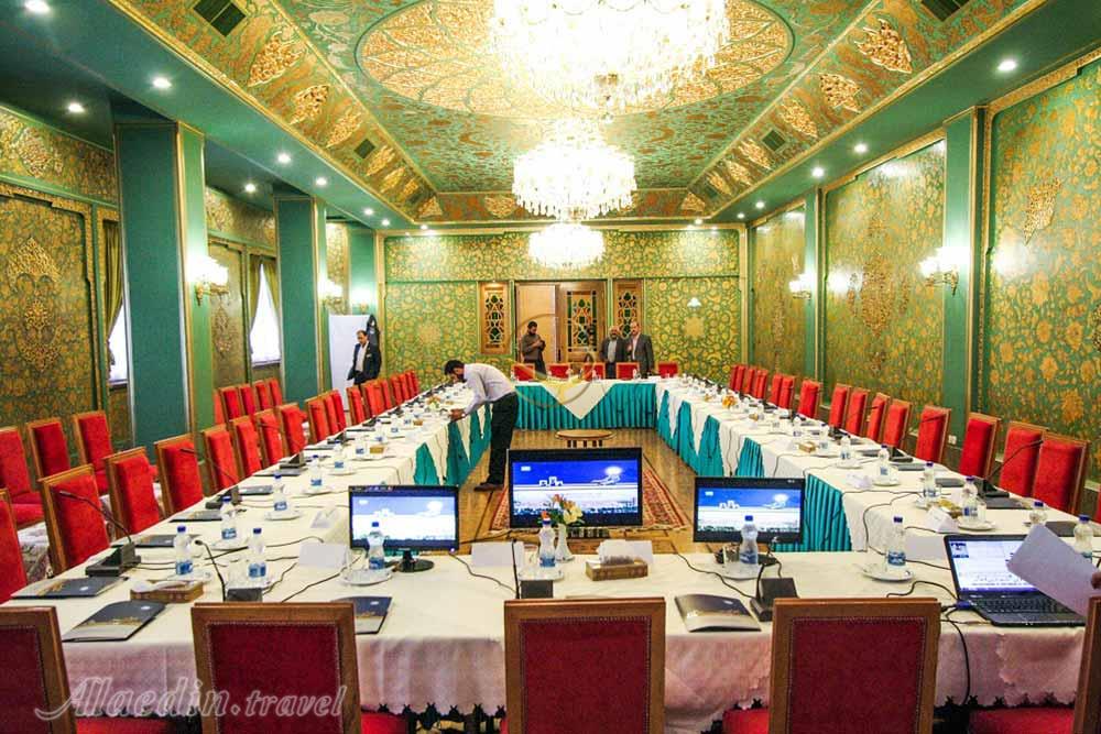 سالن زرین هتل عباسی اصفهان | علاءالدین تراول