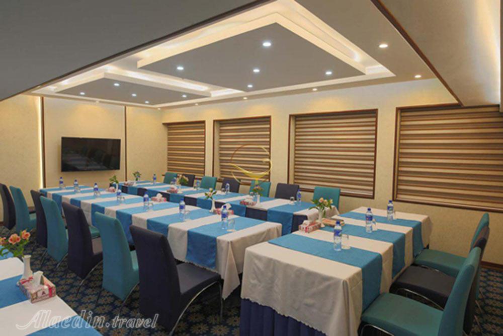 سالن ترنج هتل پارسیان کوثر اصفهان | علاءالدین تراول