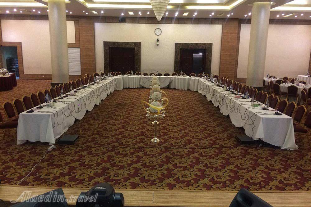 تالار لوتوس کرج | علاءالدین تراول