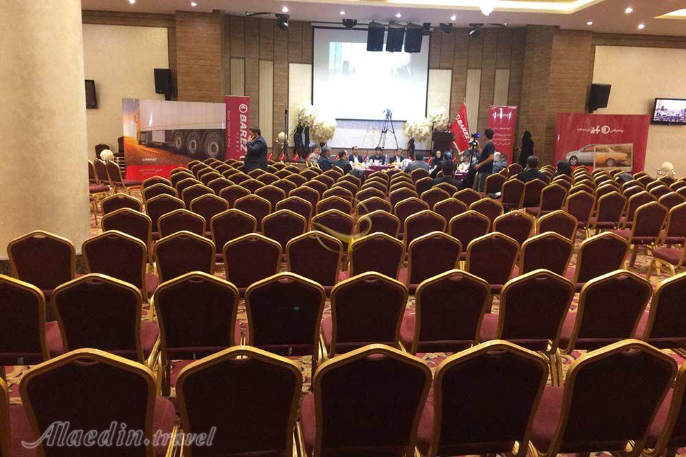 سالن شماره 2 تالار لوتوس کرج | علاءالدین تراول