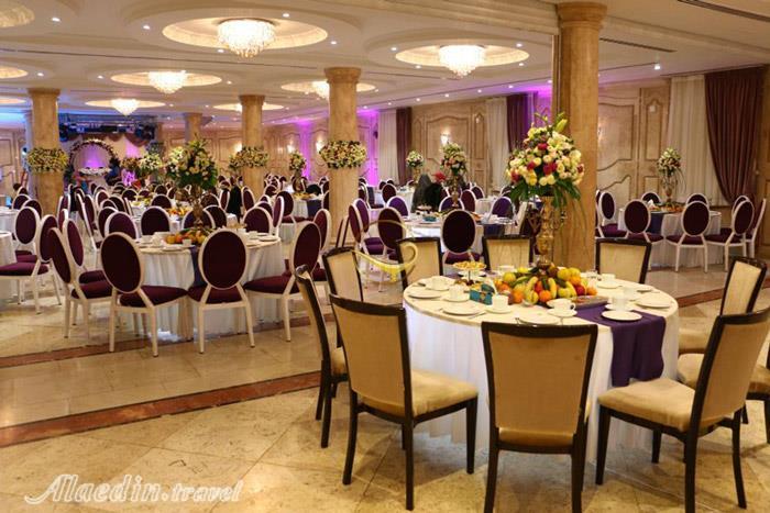 تشریفات سالن همکف باغ بهرامی کرمان