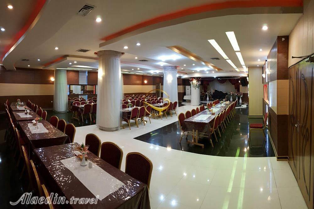 سالن های هتل رنگین کمان خرم آباد | علاءالدین تراول