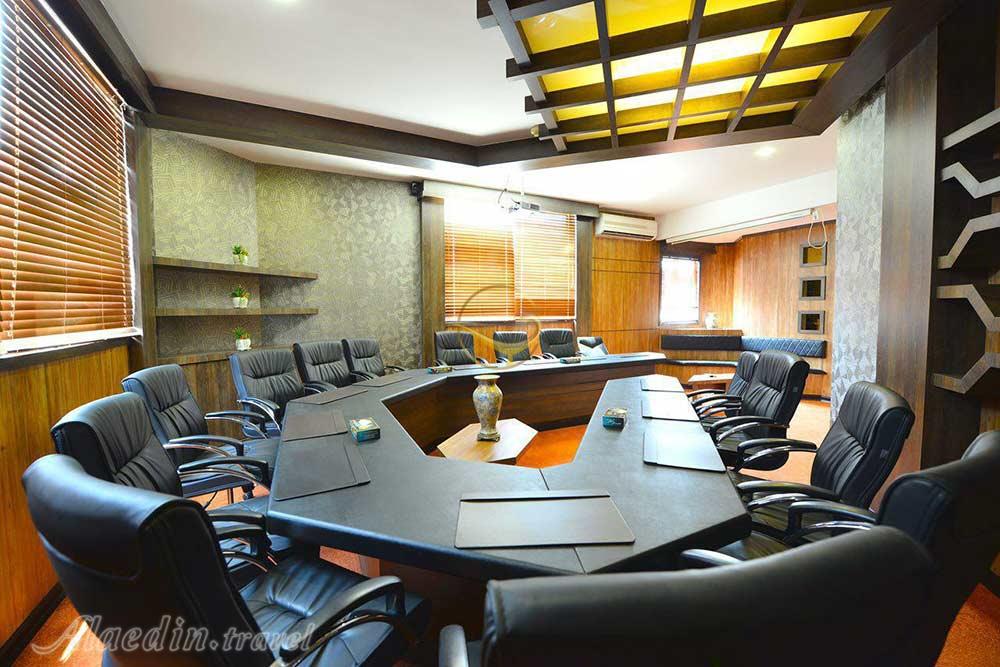 سالن جلسات VIP هتل شایگان کیش | علاءالدین تراول