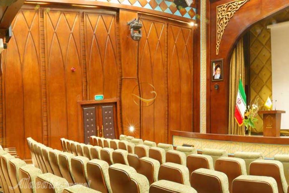 سالن آمفی تئاتر هتل مدینه الرضا مشهد | علاءالدین تراول