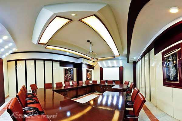 سالن عطار هتل پردیسان مشهد