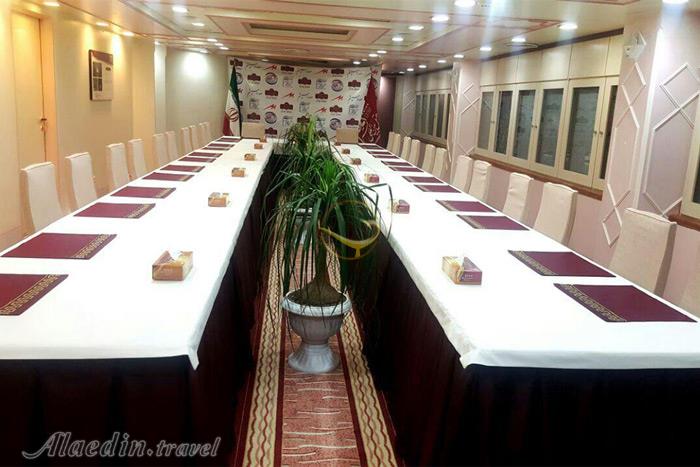 سالن همایش عطار هتل بین المللی قم | علاءالدین تراول