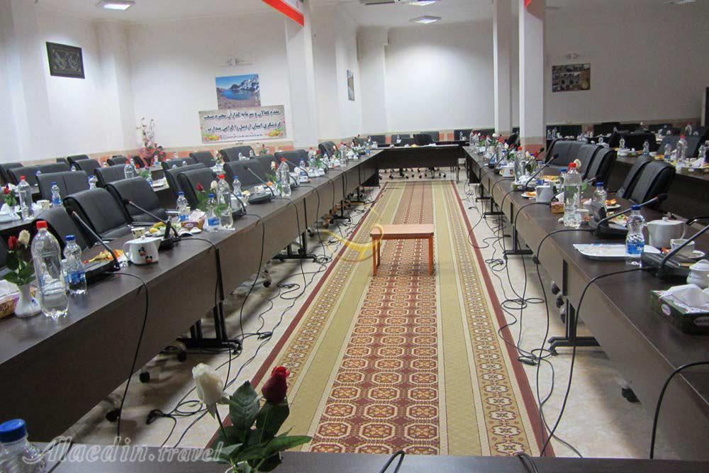 سالن کنفرانس هتل قهوه سویی | علاءالدین تراول