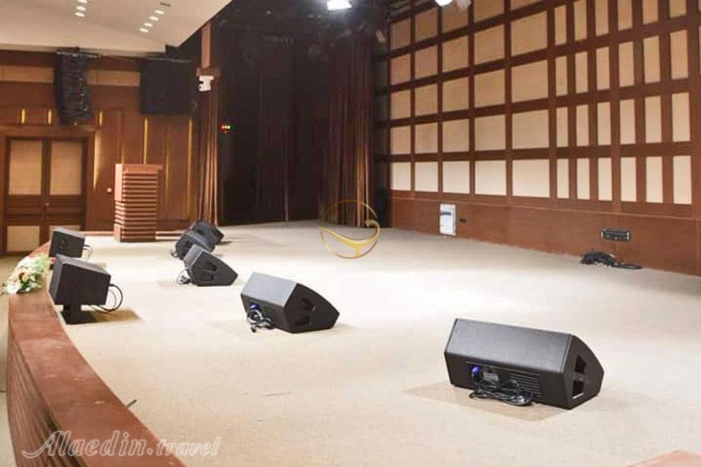 تالار کنفرانس اتاق اصناف فارس | علاءالدین تراول