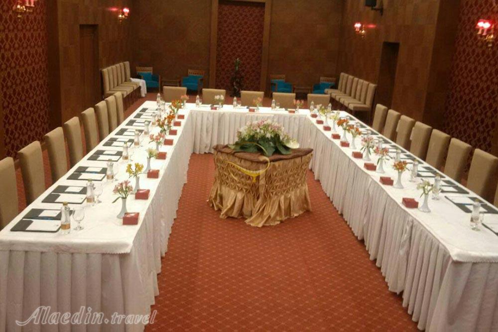 سالن گلستان هتل زندیه شیراز | علاءالدین تراول