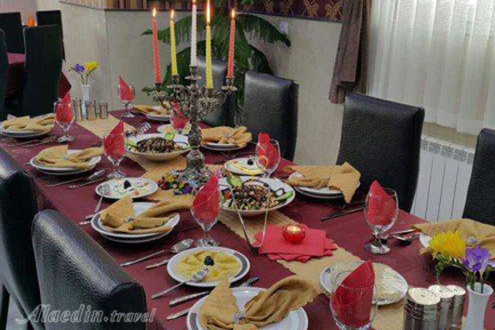 سالن های هتل استقبال تبریز | علاءالدین تراول