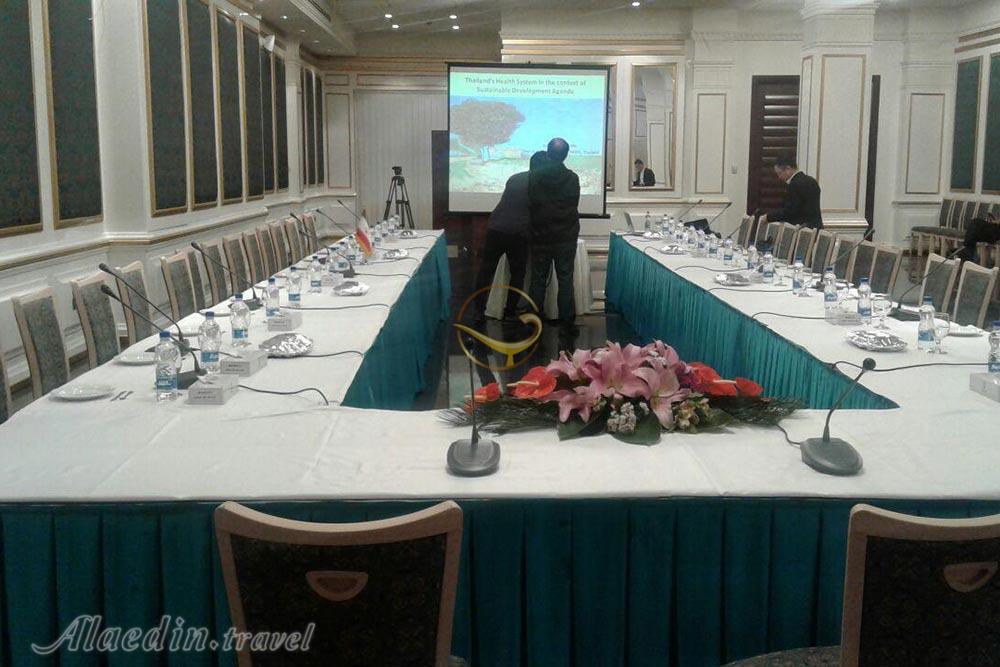 سالن پاسارگاد 2 هتل اسپیناس تهران | علاءالدین تراول