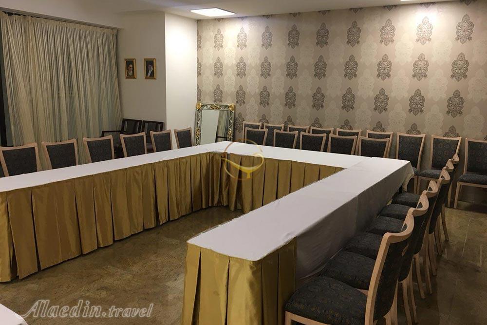 سالن دیبا هال هتل اسپیناس پالاس تهران | علاءالدین تراول